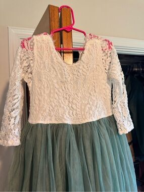Girls flower girl dress
